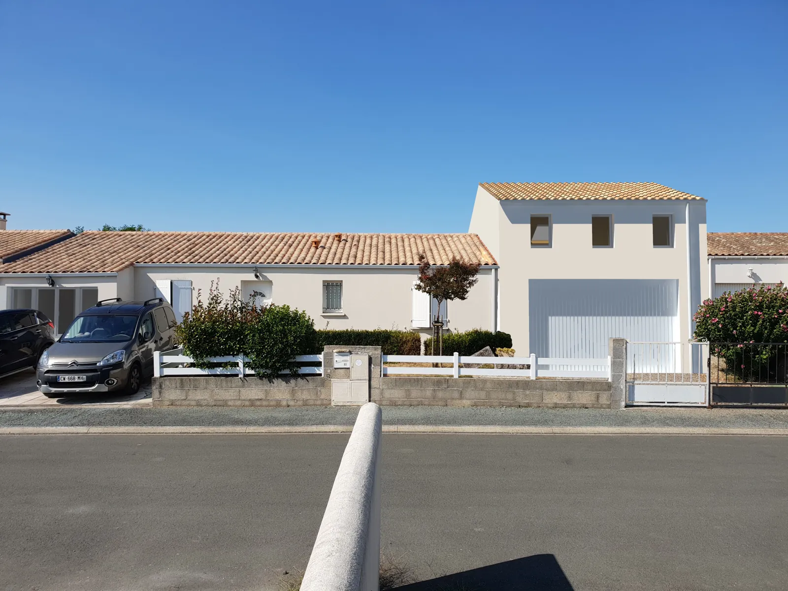 Insertion du projet d’extension à étage au-dessus du garage